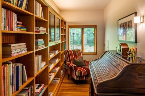 Photo of property in 87 Woodburn Drive, Takapu Valley, Wellington, 5028