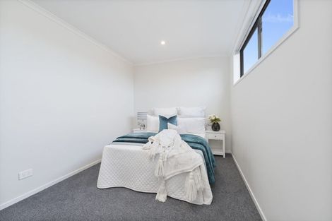 Photo of property in 5/5 Peachgrove Road, Te Atatu Peninsula, Auckland, 0610