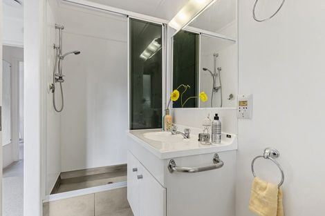 Photo of property in 1/5 Golfland Drive, Golflands, Auckland, 2013