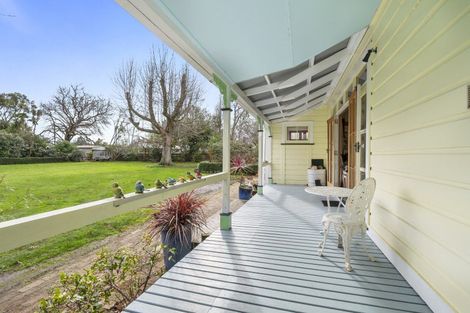 Photo of property in 7 Calico Line, Marton, 4710