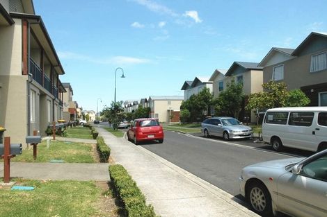 Photo of property in 49 Kirikiri Lane, East Tamaki, Auckland, 2013