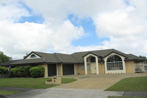 Photo of property in 18 Brylee Drive, Conifer Grove, Takanini, 2112