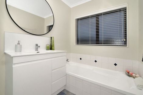 Photo of property in 22 Nivarna Way, Ohauiti, Tauranga, 3112