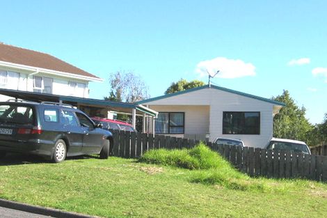 Photo of property in 5 Rena Place, West Harbour, Auckland, 0618