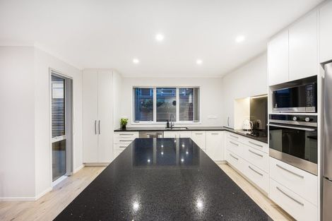 Photo of property in 29 Cavalli Road, Long Bay, Auckland, 0630