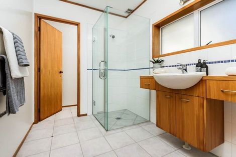 Photo of property in 10 Park Rise, Campbells Bay, Auckland, 0630