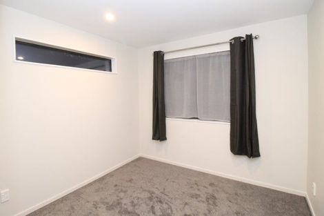 Photo of property in 4 Fruitvale Road, New Lynn, Auckland, 0600