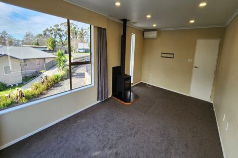 Photo of property in 17 Antonia Place, Bell Block, New Plymouth, 4312