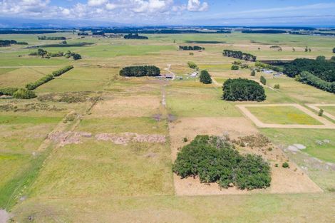 Photo of property in 76 Himatangi Beach Road, Himatangi, Foxton, 4891