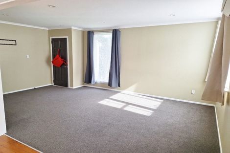 Photo of property in 10 John Street, Stokes Valley, Lower Hutt, 5019