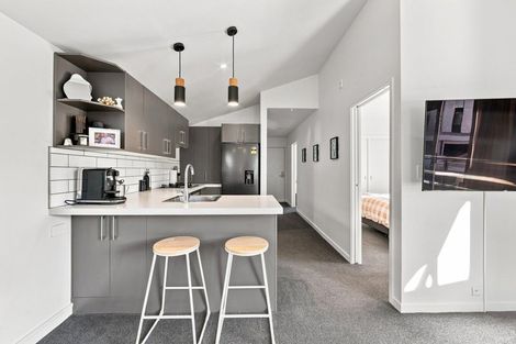 Photo of property in 11/12 Latimer Square, Christchurch Central, Christchurch, 8011
