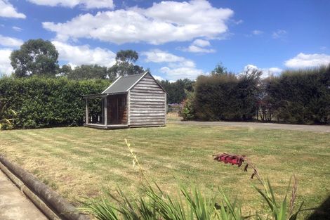 Photo of property in 16 Douglas Road, Waipukurau, 4200