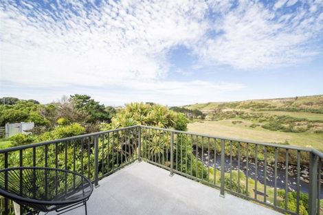 Photo of property in 48 Kawei Road, Ohawe, Hawera, 4671