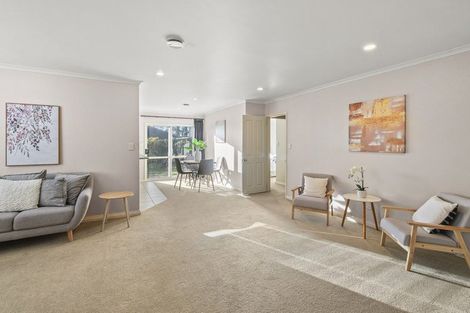 Photo of property in 6 Richard Halse Drive, Manurewa, Auckland, 2105