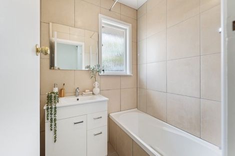 Photo of property in 1/24 Camelot Street, Ilam, Christchurch, 8041