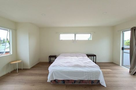 Photo of property in 17 Bob Charles Drive, Golflands, Auckland, 2013