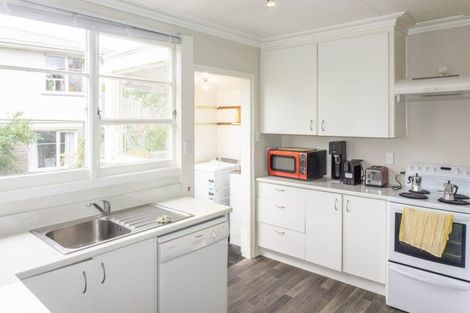 Photo of property in 266 Kenmure Road, Kenmure, Dunedin, 9011