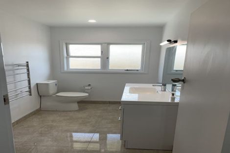 Photo of property in 11 Knighton Road, Hillcrest, Hamilton, 3216