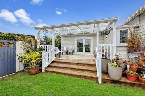 Photo of property in 64a Cologne Street, Martinborough, 5711