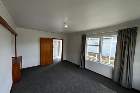 Photo of property in 92 Brois Street, Frankleigh Park, New Plymouth, 4310