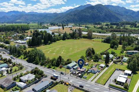 Photo of property in 81 Waller Street, Murchison, 7007