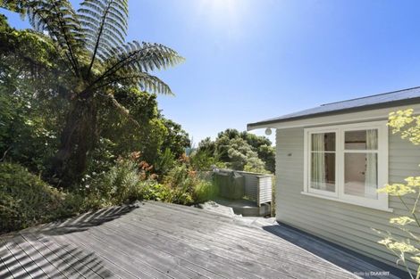 Photo of property in 7 Kingston Heights Road, Kingston, Wellington, 6021