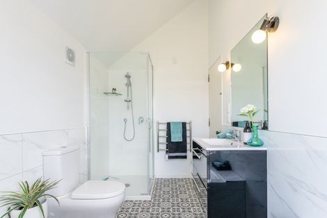 Photo of property in 33c Mana Esplanade, Paremata, Porirua, 5026