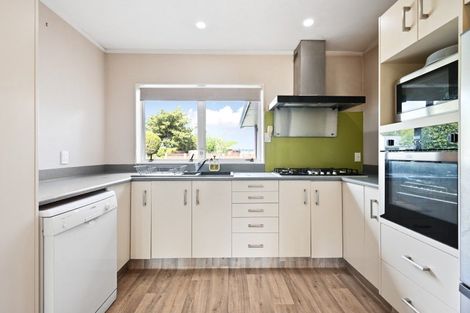 Photo of property in 34 Macmurdo Avenue, Glenview, Hamilton, 3206