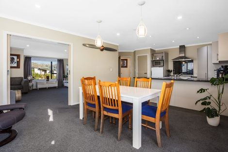 Photo of property in 80 Aotea Drive, Aotea, Porirua, 5024