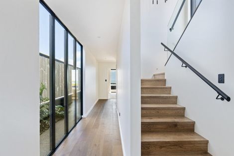 Photo of property in 10a Whiteley Street, Moturoa, New Plymouth, 4310