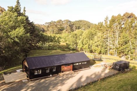 Photo of property in 685 Inland Road, Helensville, 0875