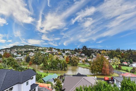 Photo of property in 22 Brownlee Place, Pukekohe, 2120