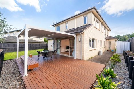 Photo of property in 11 Kouras Place, Flat Bush, Auckland, 2016