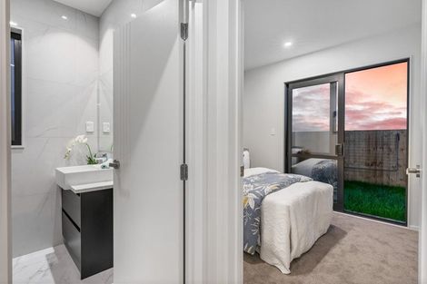 Photo of property in 196 Henwood Road, Westgate, 0814