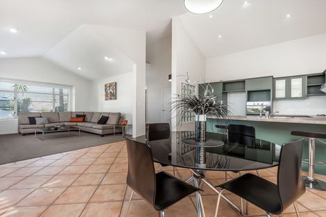 Photo of property in 15 Cinnabar Place, Westgate, Auckland, 0614