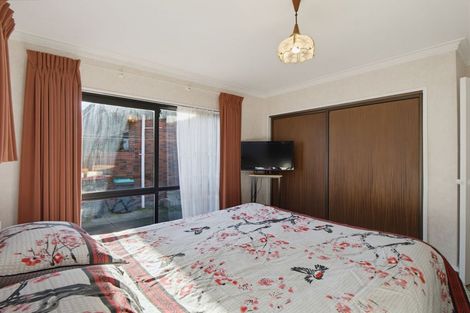 Photo of property in 1/102 Lake Terrace Road, Burwood, Christchurch, 8061