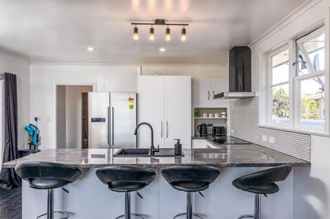 Photo of property in 10 Jones Place, Masterton, 5810