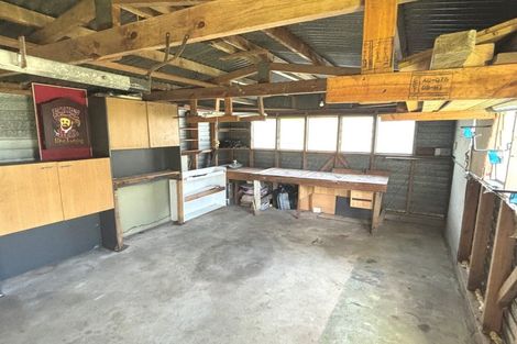 Photo of property in 18 Wells Road, Bucklands Beach, Auckland, 2012