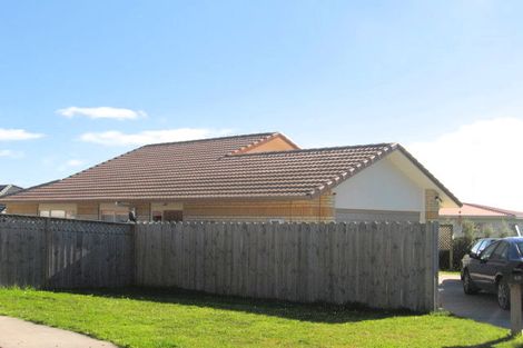 Photo of property in 68 Milson Drive, Papakura, 2110