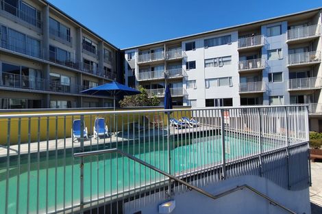 Photo of property in Shoal Haven Apartments, 112a/130 Anzac Street, Takapuna, Auckland, 0622