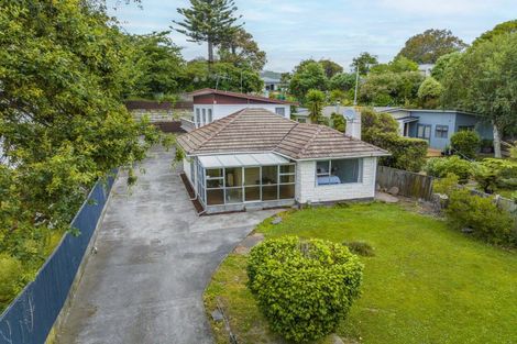 Photo of property in 70 Glen Road, Raumati South, Paraparaumu, 5032
