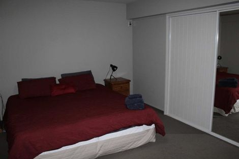 Photo of property in 3/2 Manor Place, Dunedin Central, Dunedin, 9016