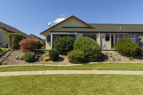Photo of property in Orange Grove Village, 14/22 Pyes Pa Road, Pyes Pa, Tauranga, 3112