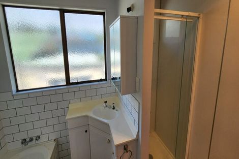 Photo of property in 84 Pioneer Road, Moturoa, New Plymouth, 4310