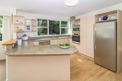 Photo of property in 5b Bromley Place, Westown, New Plymouth, 4310