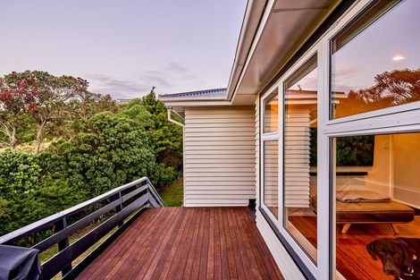 Photo of property in 58 Helston Road, Paparangi, Wellington, 6037