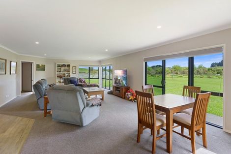 Photo of property in 40 Kristin Place, Manakau, Levin, 5573