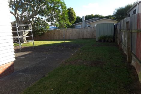 Photo of property in 2 Boon Street, Manurewa, Auckland, 2102