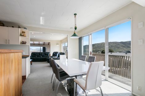 Photo of property in 26 Kingsley Street, Stokes Valley, Lower Hutt, 5019