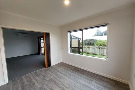 Photo of property in 157a Seaview Road, Westown, New Plymouth, 4310